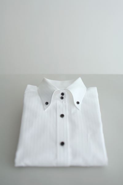 【BON UNI】シャツのイメージビジュアル