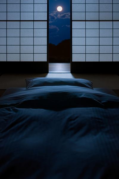 【ヘブンリー布団】ポスター広告